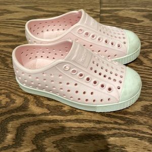 Native Jefferson toddler water shoes